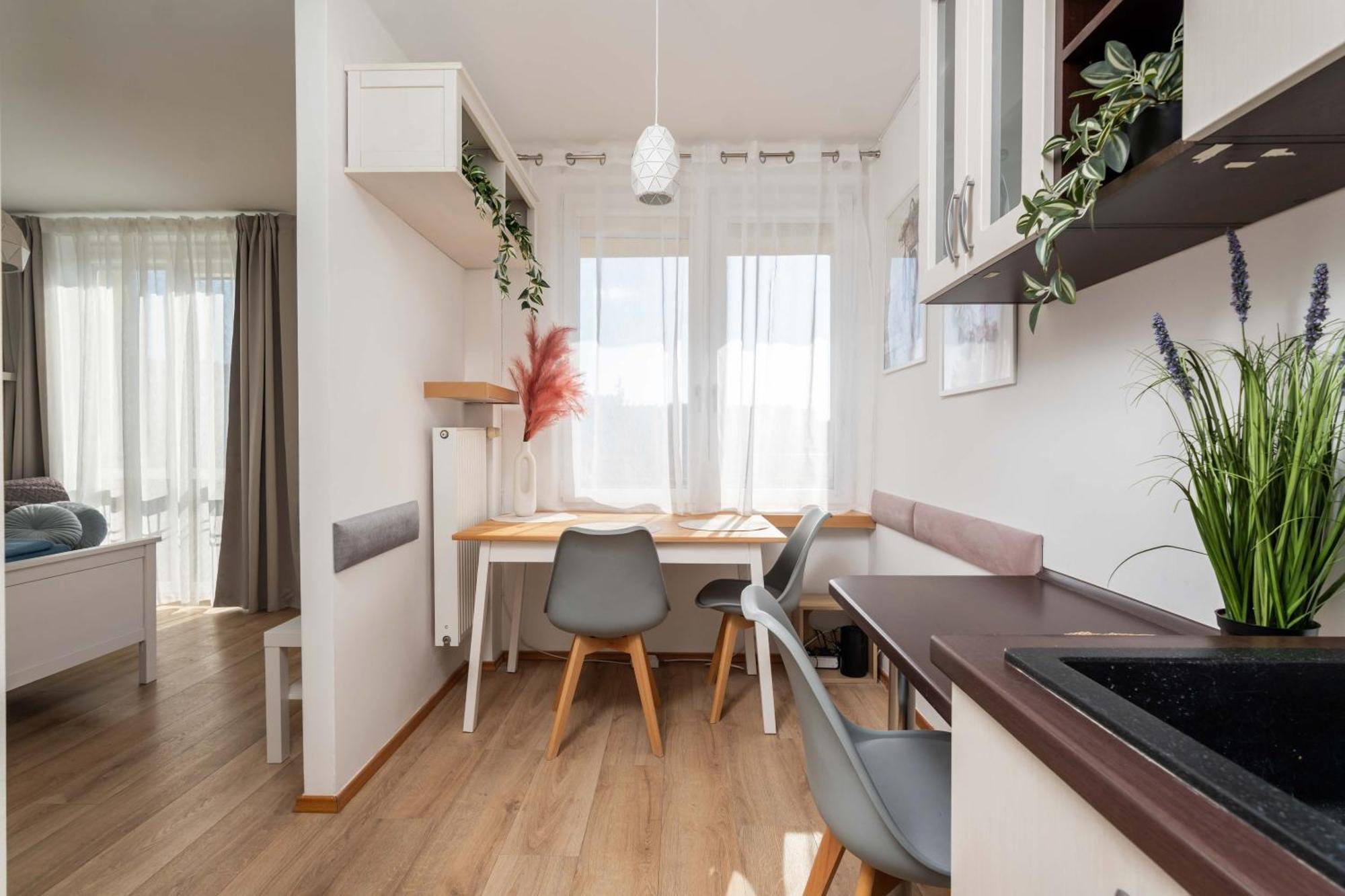 Jonagold Apartment Metro Raclawicka Varşovia Exterior foto